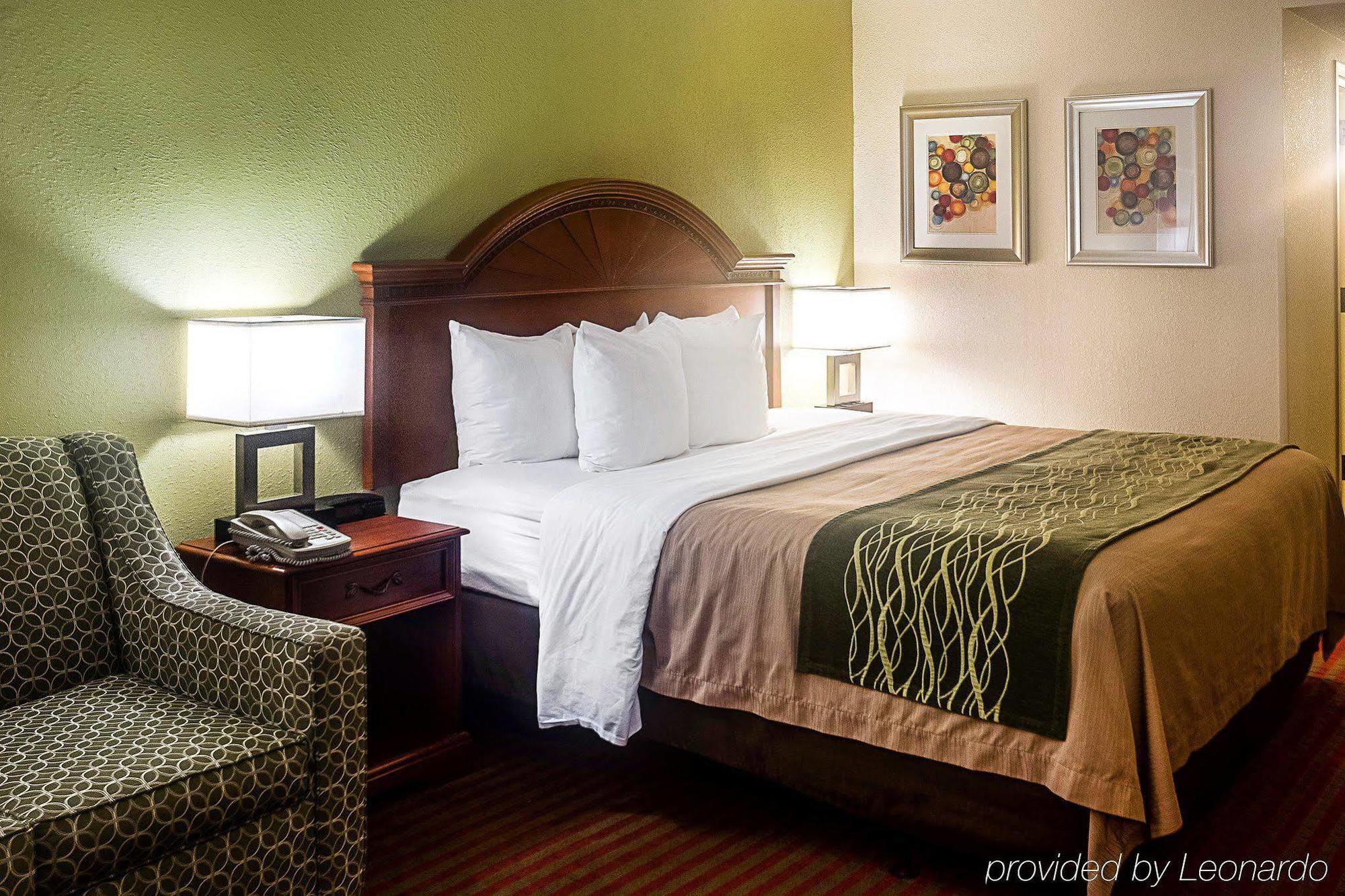 Comfort Inn Newport News - Hampton I-64 Екстериор снимка