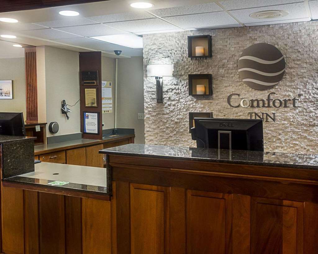Comfort Inn Newport News - Hampton I-64 Интериор снимка